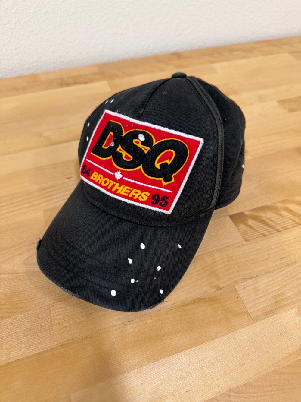 Dsquared2 men’s hat. Size Universal